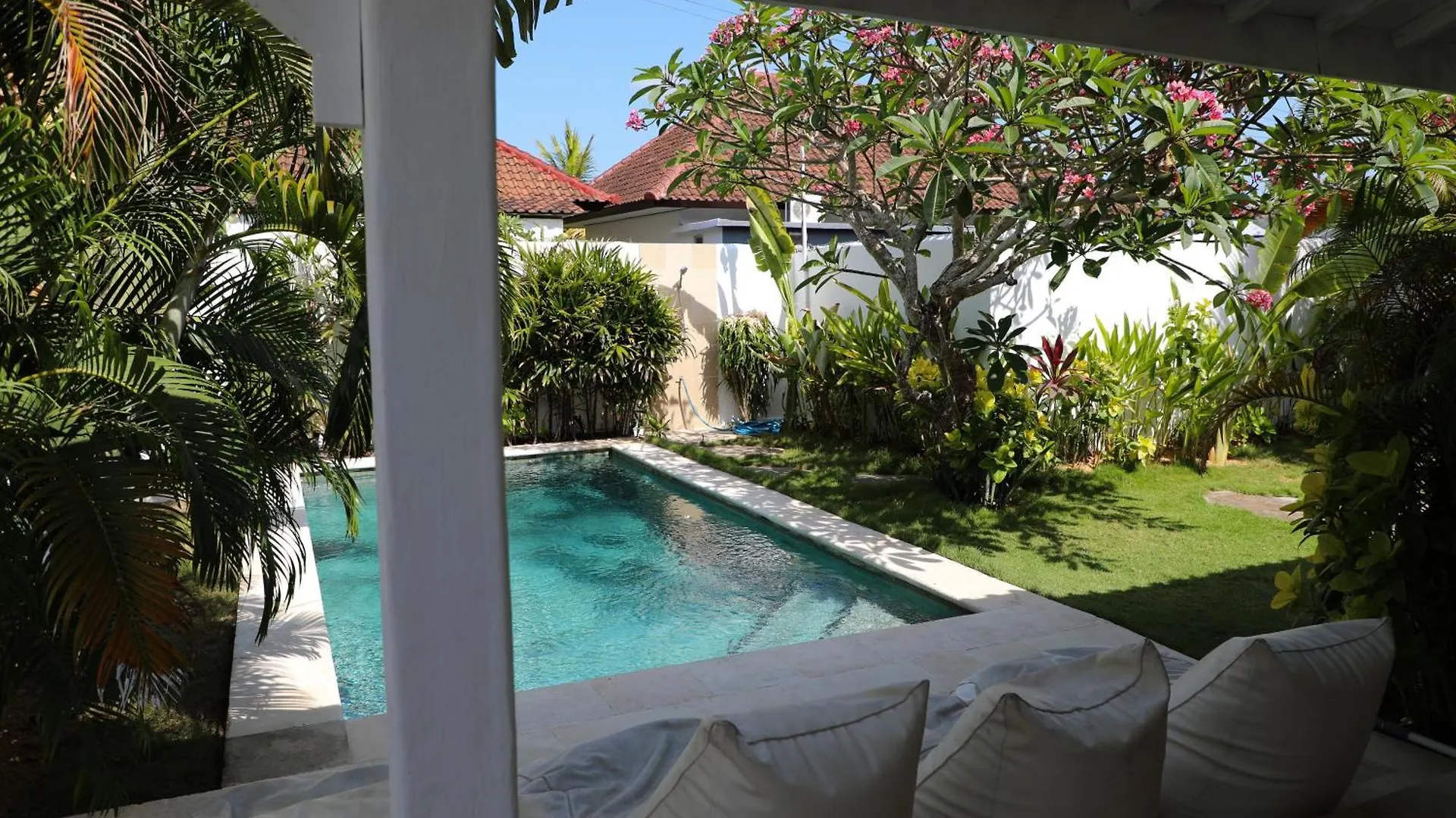 Villa Tom & Lucie Bingin Beach Uluwatu