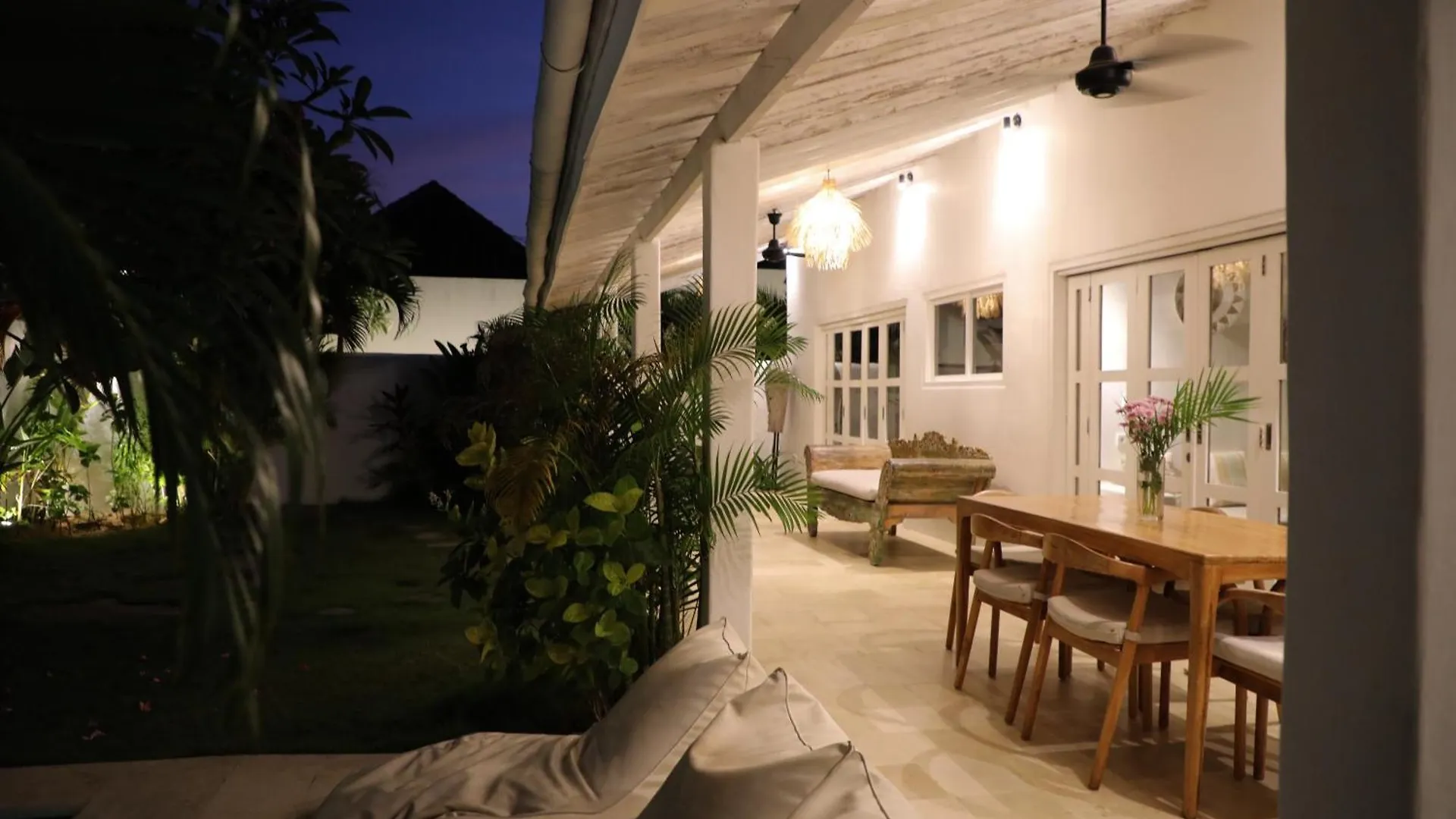 Villa Tom & Lucie Bingin Beach Uluwatu  Indonesia